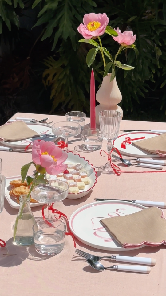 Jasmine Dowling's Holiday Tables