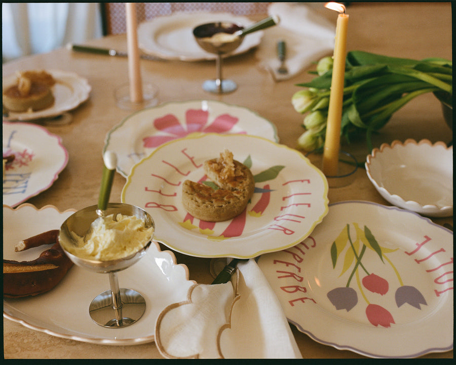 French Floral Wave Dinner Plate Set