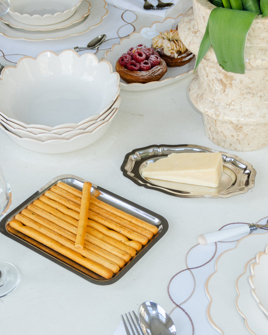 Large Beige Scallop Bowls – Set of 4