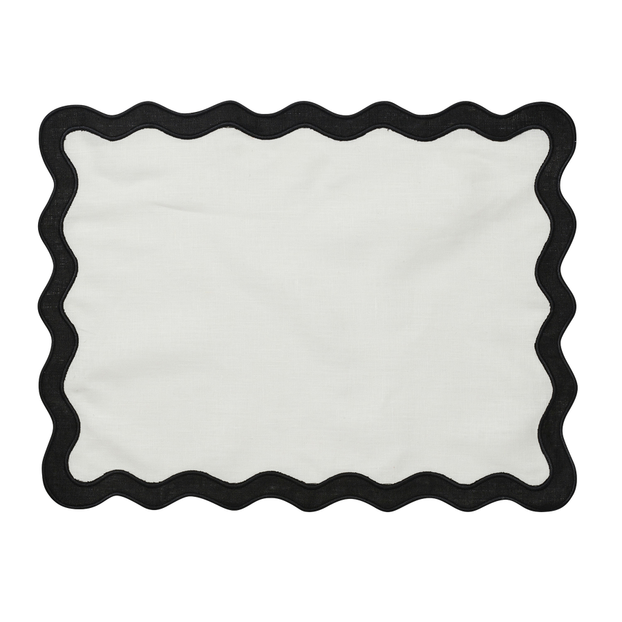 Black Scalloped Edge Placemat - Set of 4